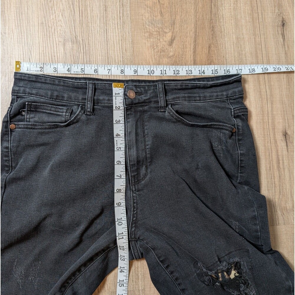 Judy Blue Jeans Size 16W Black Leopard Patch Distressed Skinny Fit Stretch - Picture 9 of 12